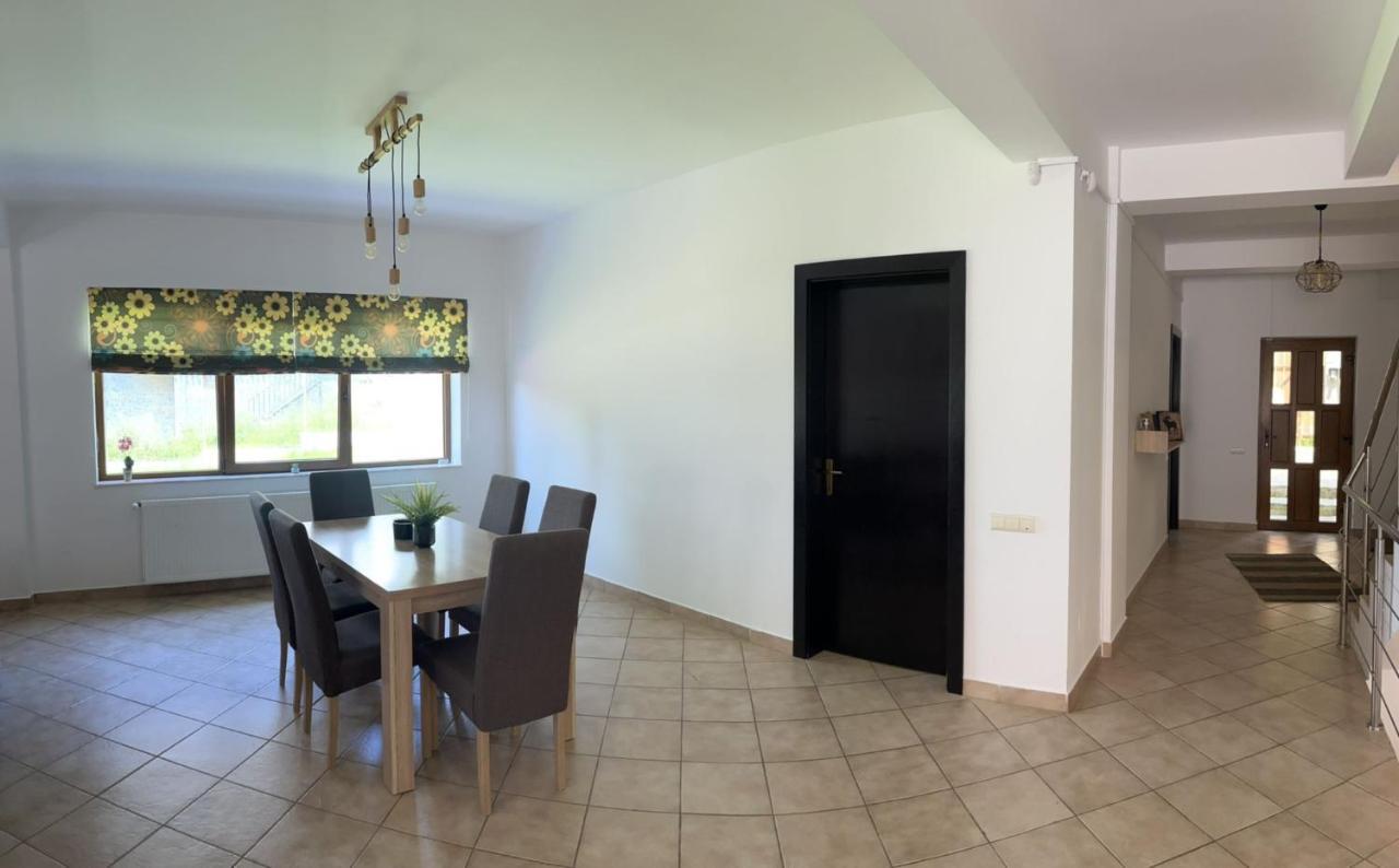 Vila 7 Predeal - Unique Location In The Forest ภายนอก รูปภาพ